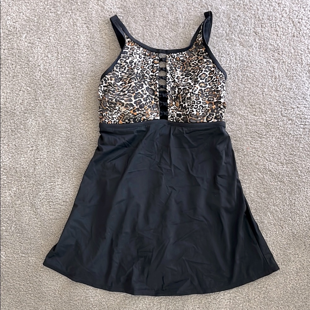 Leopard & Black Dress swimsuit. Size:14. Gently Used.